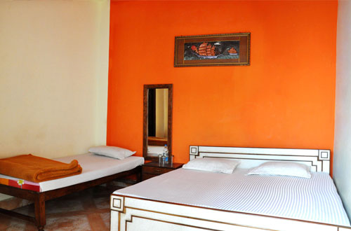 Hotel Anuradha Palace